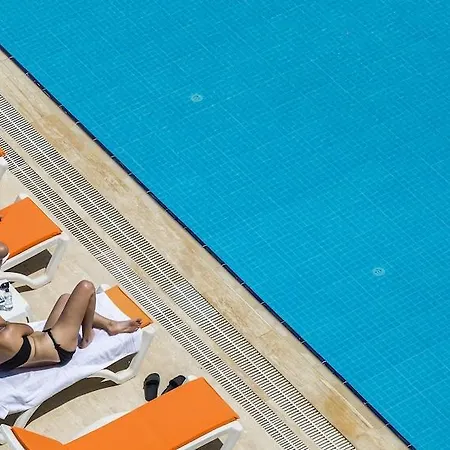 Niss Lara Hotel